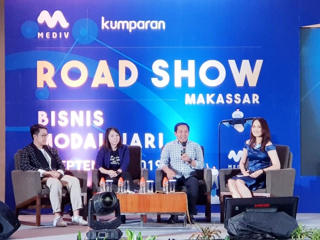 Nara sumber Road Show Bisnis Lima Jari:  Ivan Aditya, Stefanie Kurniadi dan Dharma Syahputra 