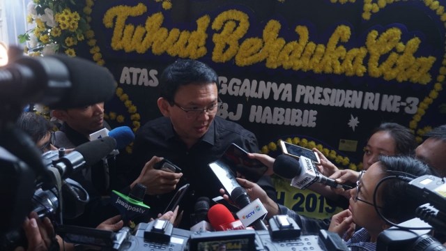 Ahok Melayat BJ Habibie (1192921)