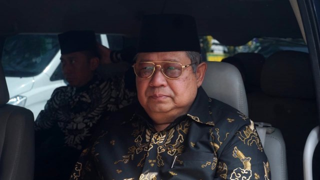 BJ Habibie Meninggal, Mantan Presiden Indonesia, Susilo Bambang Yudhoyono, usai melayat di kediaman BJ Habibie