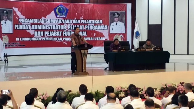 Wakil Gubernur Sulawesi Utara, Steven Kandouw memberikan sambutan saat pelantikan ratusan pejabat di lingkup Pemerintah Provinsi Sulawesi Utara