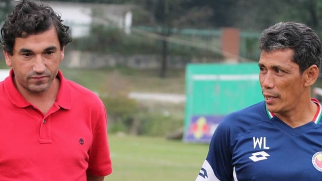 Eudardo Almeida (kiri), pelatih anyar Semen Padang asal Portugal. Foto: Instagram: Semen Padang FC