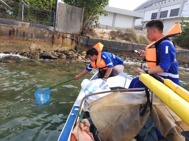 Foto : KSOP Batam Kumpulkan 97 Ton Sampah di Harhubnas 