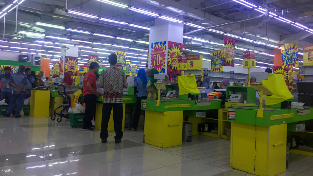 Mesin kasir di Giant Poins Square Lebak Bulus yang ikut dijual
