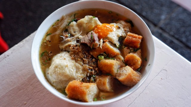 Mencicipi 'Soto Mie Puri H. Darjo', Kuliner Kuah Khas