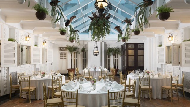 Restoran di The Hermitage Jakarta