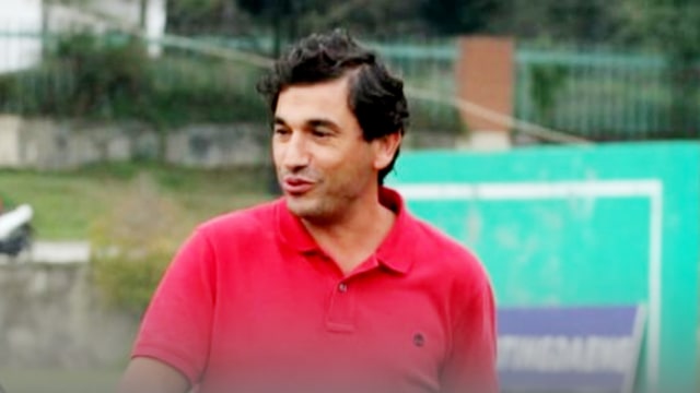 Eduardo Almeida, pelatih asal Portugal yang didatangkan Semen Padang FC sebagai salah satu upaya untuk keluar dari zona degrdasi (Foto: Dok. Semen Padang FC)