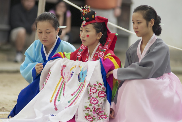 Ilustrasi pernikahan perempuan Korea Selatan. Foto: Shutterstock