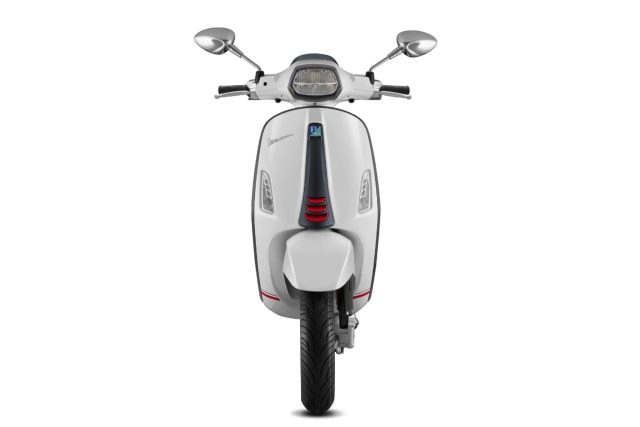 otomotif, vespa, vespa sprint carbon, edisi terbatas, motor baru 2019