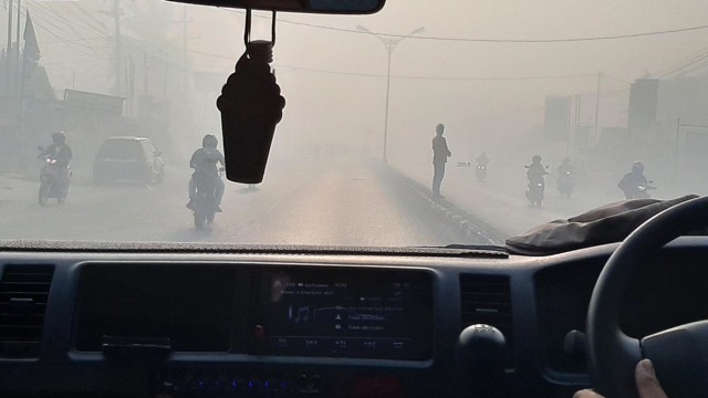 Penumpang di Bandara Syamsuddin Noor, Banjarmasin, Kalsel Terlambat Terbang akibat Kabut Asap