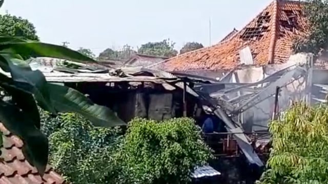 11 Rumah dan 2 Mobil Rusak Akibat Ledakan di Mako Brimob Semarang (343727)