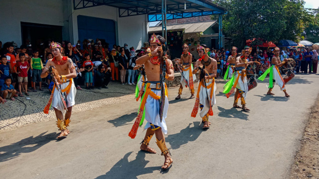 Menyusuri desa wisata dengan vw safari