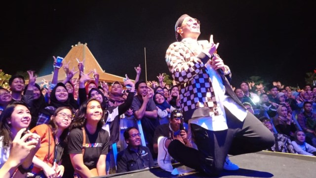 Penampilan Rio Febrian di Balkonjazz Festival 2019