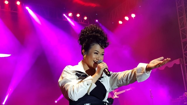 Penampilan Yura di Balkonjazz Festival 2019