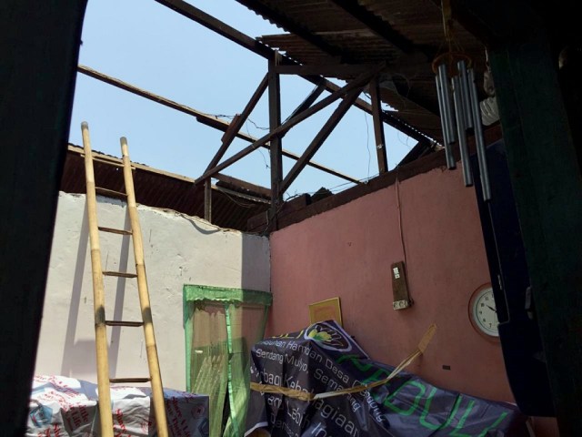 Rumah yang Terdampak Ledakan Gudang Mako Brimob Semarang Diperbaiki (748806)