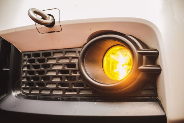 Lampu kabut kuning pada Suzuki Ignis Rally Look Foto: Bangkit Jaya Putra
