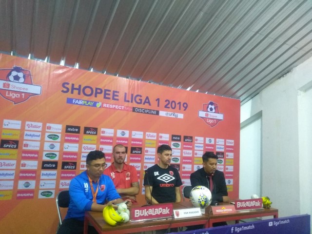 Mendapat Kartu Merah, Pelatih PSM Makassar Sebut Tim Kecewa (1257452)