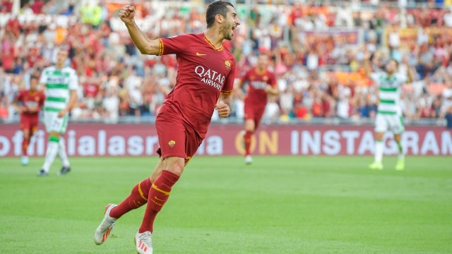 Henrikh Mkhitaryan mencetak gol pada laga debutnya bersama AS Roma. Foto: Twitter: AS Roma