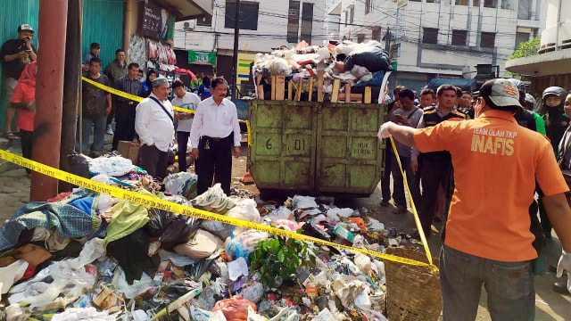 Mayat bayi ditemukan di tumpukan sampah di Jalan Pecinan Lama, Kelurahan Braga, Kota Bandung. Foto: Dok. Istimewa
