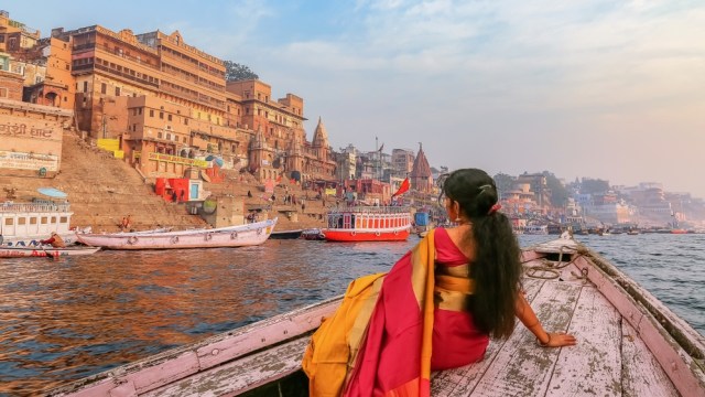 Kota Varanasi bukan hanya kota suci menurut agama Hindu, tetapi juga pusat kebudayaan dan pengetahuan di India sejak 700 SM Foto: Shutter Stock