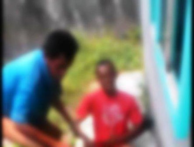 Tangkapan layar dua pria dalam video mesum pasangan sejenis di Tanjungbatu. (Foto: istimewa)