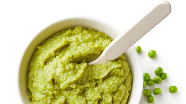 membuat makanan bayi dari kacang polong Foto: Shutterstock