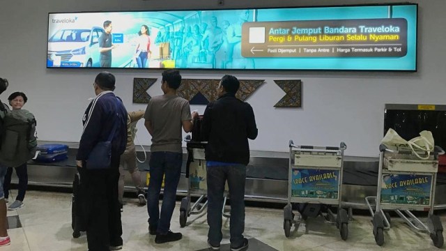 Suasana dan Rambu-rambu di Bandara Soekarno-Hatta