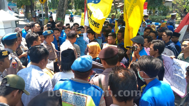 Demo Tolak Revisi UU KPK, Polisi Amankan Satu Mahasiswa