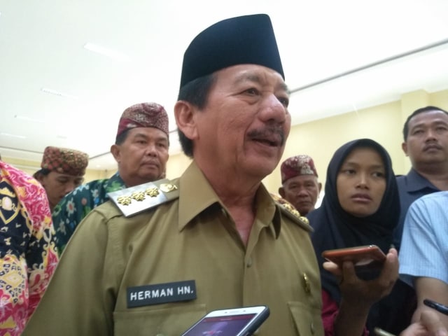 Walikota Bandar Lampung saat diwawancara Lampung Geh | Foto : Rafika Restiningtias/Lampung Geh