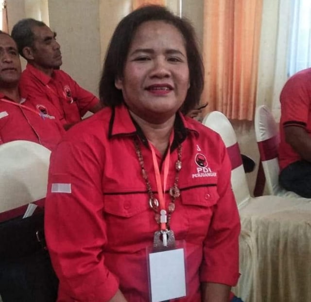 Ketua DPC PDIP Kabupaten Ngada, Maria Lali. Foto: Istimewa.