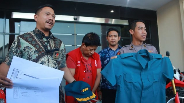 Pecatan ASN TNI AL yang menipu pengusaha musik di Surabaya ditangkap