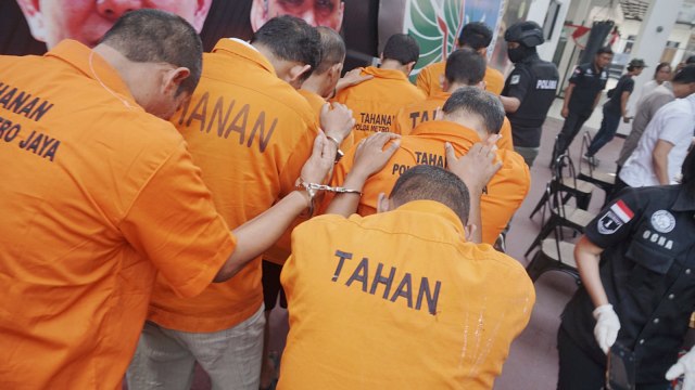 Foto: Wajah 8 Pengedar Sabu Jaringan Malaysia-Batam-Jakarta (60692)
