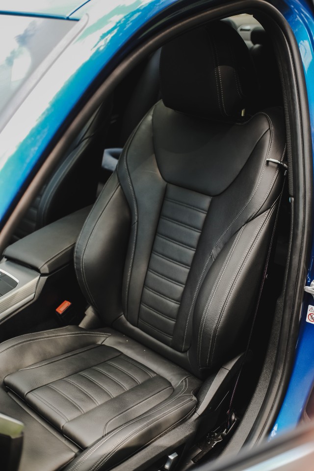 Desain bucked-seat di kursi penumpang depan. Foto: Bangkit Jaya Putra/kumparan
