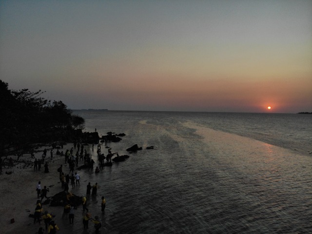 ujunggelam988538F1554A43BB2CC7B2184FBF0ABD.JPG