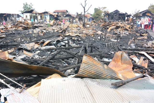 Kebakaran di RT 4 dan 5 Kelurahan Alalak Selatan, Kota Banjarmasin. Foto: dok Syahbani/banjarhits.id