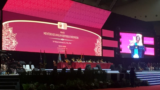 Menteri Keuangan Sri Mulyani di Wisuda Akbar STAN di ICE BSD