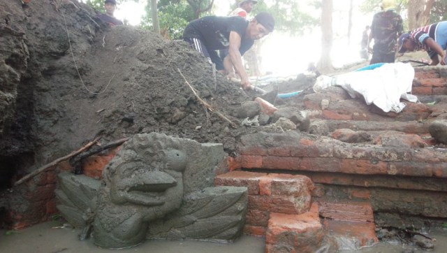 Arca Burung Garuda ditemukan saat ekskavasi di Petirtaan Jombang