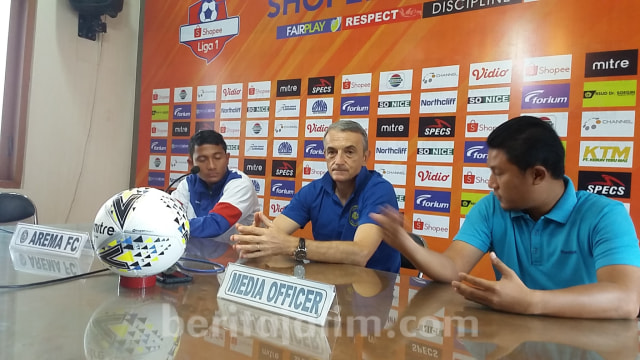 Arema FC Bertekad Curi Poin di Kandang Persela