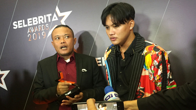 sule dan rizky febian ditemui di Selebrita Awards 2019