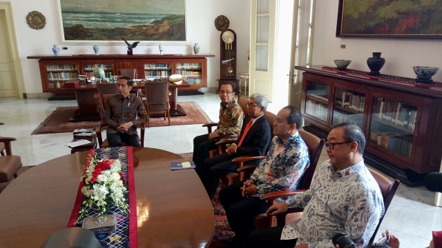 Courtesy Call Presiden Joko Widodo dan Penasihat Hubungan Luar Negeri Presiden RRT/Anggota Komisi Urusan Luar Negeri RRT di Istana Bogor. Foto: Fahrian Saleh/kumparan