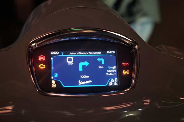 Vespa Primavera 75 Th Anniversary Punya Panelmeter Canggih, Bisa Jadi Navigasi! (203412)