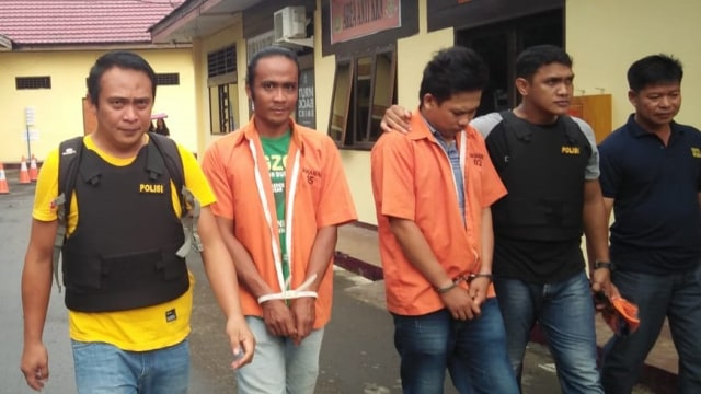 Pelaku narkoba di Tolitoli, Sulteng, saat digiring ke Markas Polres Tolitoli. Foto: Moh. Sabran (Tolitoli-Buol)