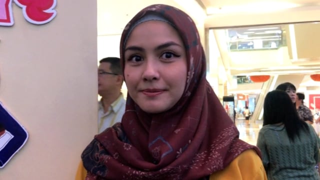 Revalina S. Temat ditemui di Lotte Shopping Avenue, Minggu (22/9/2019). Foto: Sari Kusuma Dewi/kumparan