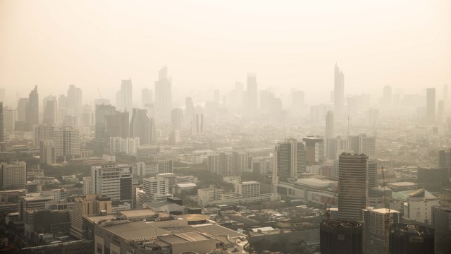 Ilustrasi kabut asap di Thailand. Foto: Getty Images