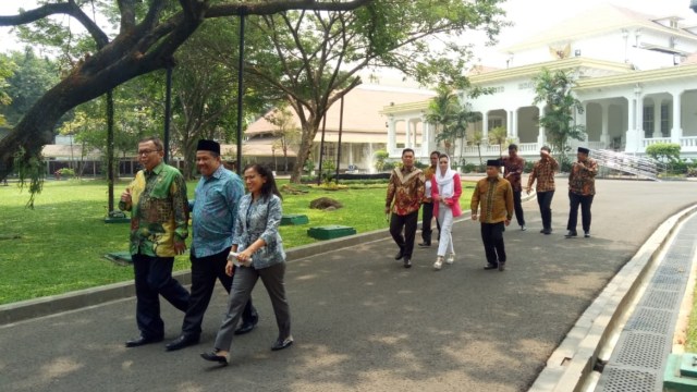 Sejumlah perwakilan DPR temui Presiden Joko Widodo di Istana Merdeka, Jakarta, Senin (23/9/2019). Foto: Fahrian Saleh/kumparan