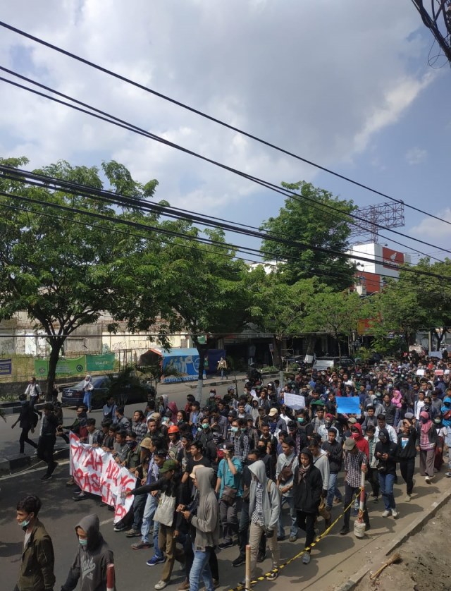 Massa menuju Jalan Gejayan. Foto: dok. Affan Cipta