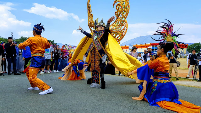 Ragam Budaya Karnaval Gemilang Gorontalo, dalam rangka Festival Pesona Danau Limboto (FPDL) 2019. Foto : Dok Banthayo.id