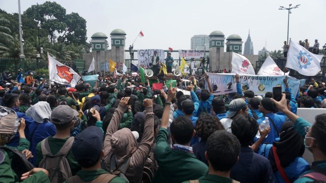 Penyerangan Asrama Papua, Motivasi Awal Ananda Badudu Galang Dana (39856)