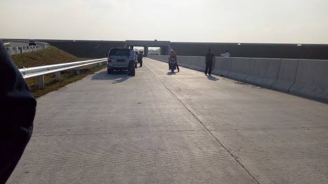 Ilustrasi jalan tol. Foto: kumparan