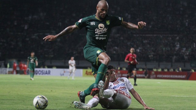 Laga Persebaya vs Bali United. Foto: ANTARA FOTO/Moch Asim/ama.