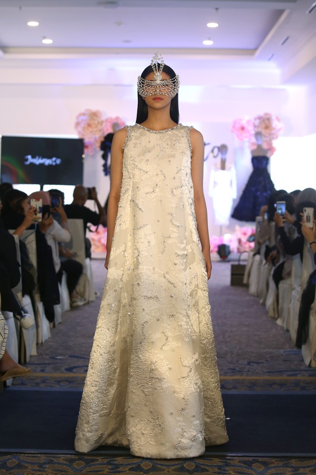 Tampilan Koleksi Perdana Julianto di New York Fashion Week 2019 (633678)